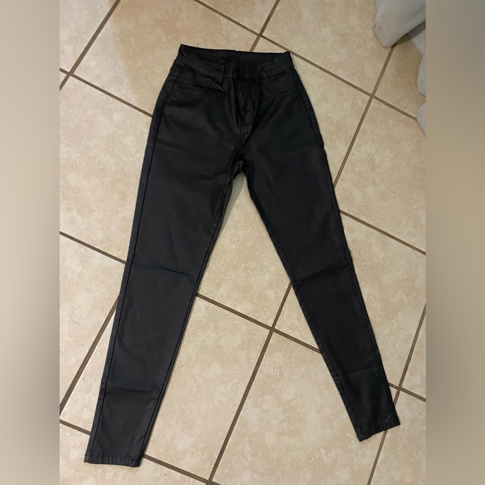 Black Skinny Jeans